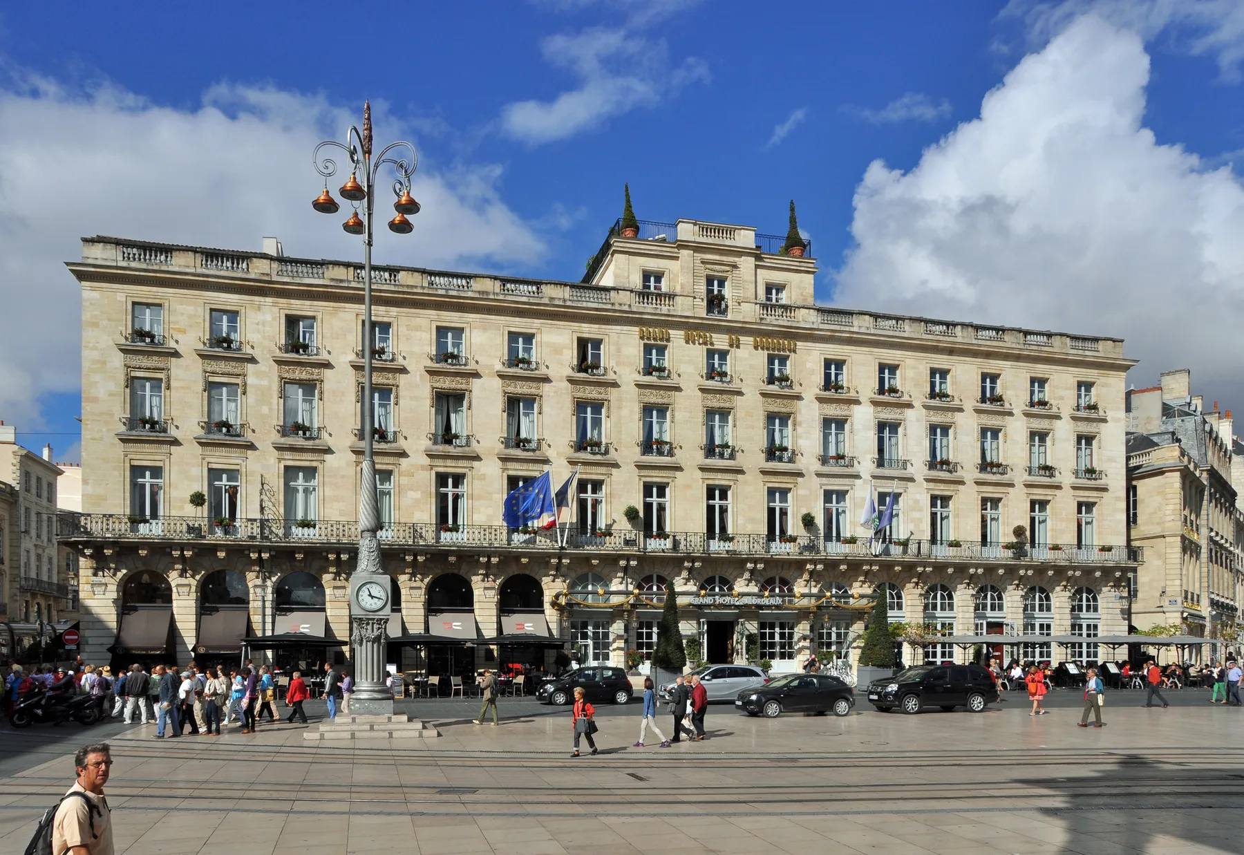 InterContinental Bordeaux - Le Grand Hôtel (photo Wikimedia Commons)